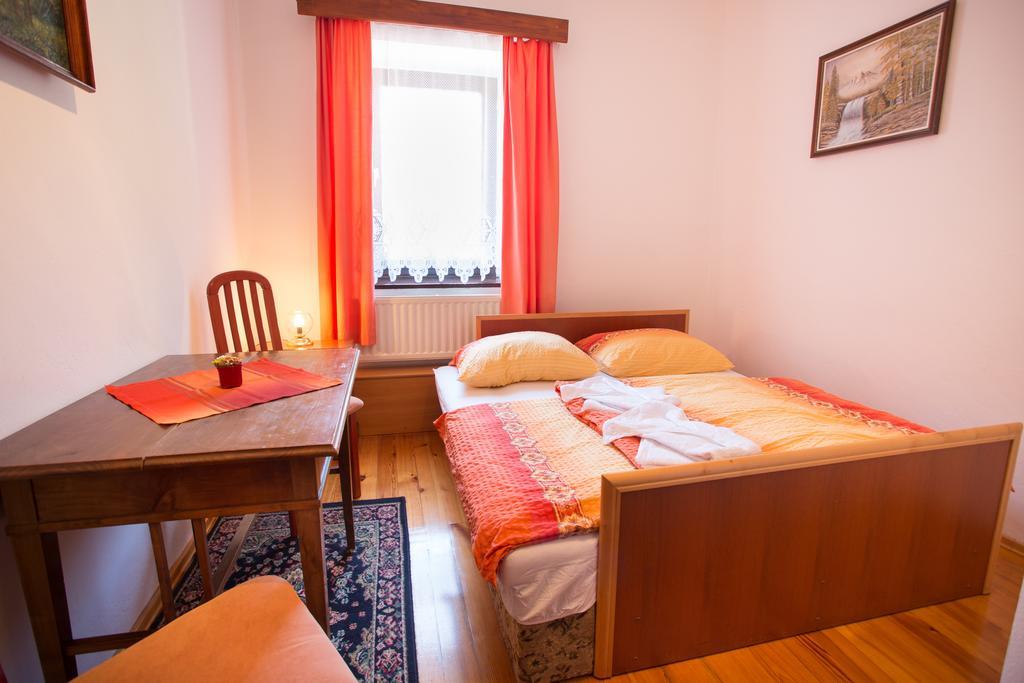 Guest House Gostisce Gacnk V Logu Cerkno Room photo