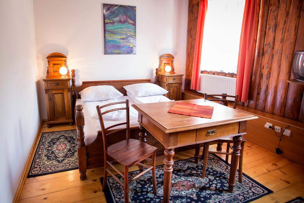 Guest House Gostisce Gacnk V Logu Cerkno Exterior photo
